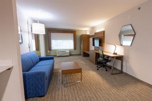 Holiday Inn Express & Suites Arlington North – Stadium Area an IHG Hotel - image 14