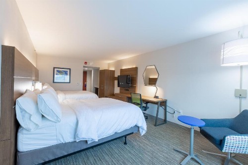 Holiday Inn Express & Suites Arlington North – Stadium Area an IHG Hotel - image 22