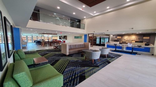 Holiday Inn Express & Suites Arlington North – Stadium Area an IHG Hotel - image 37