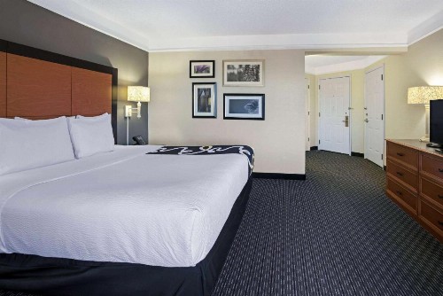 La Quinta by Wyndham Dallas Arlington South - image 18