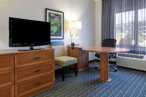 La Quinta by Wyndham Dallas Arlington South - image 25