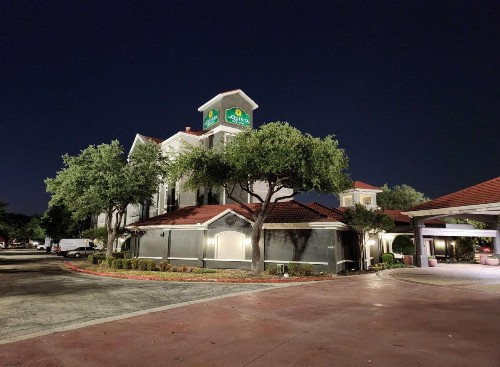 La Quinta by Wyndham Dallas Arlington South - image 6