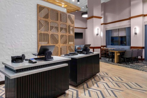 Hyatt Place-Dallas/Arlington - image 2