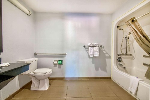 Motel 6-Arlington TX - image 16