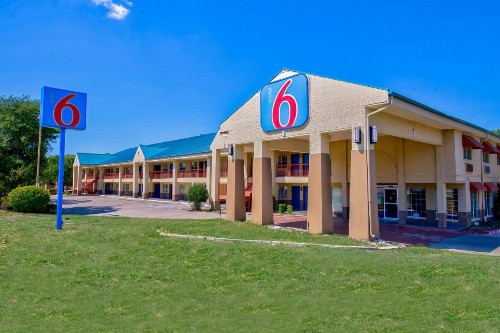 Motel 6-Arlington TX - image 24