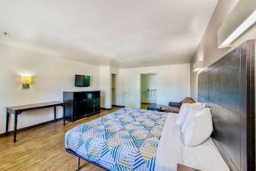 Motel 6-Arlington TX - image 34