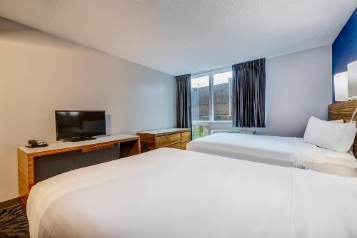 Days Inn by Wyndham Arlington Six Flags/AT&T Stadium - image 24