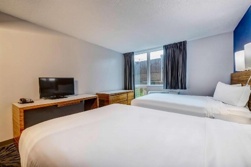 Days Inn by Wyndham Arlington Six Flags/AT&T Stadium - image 8