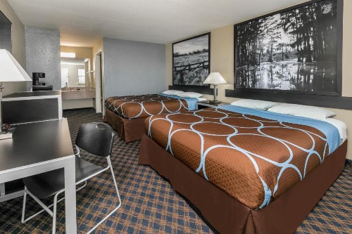 Super 8 by Wyndham Arlington Near AT&T Stadium - image 5