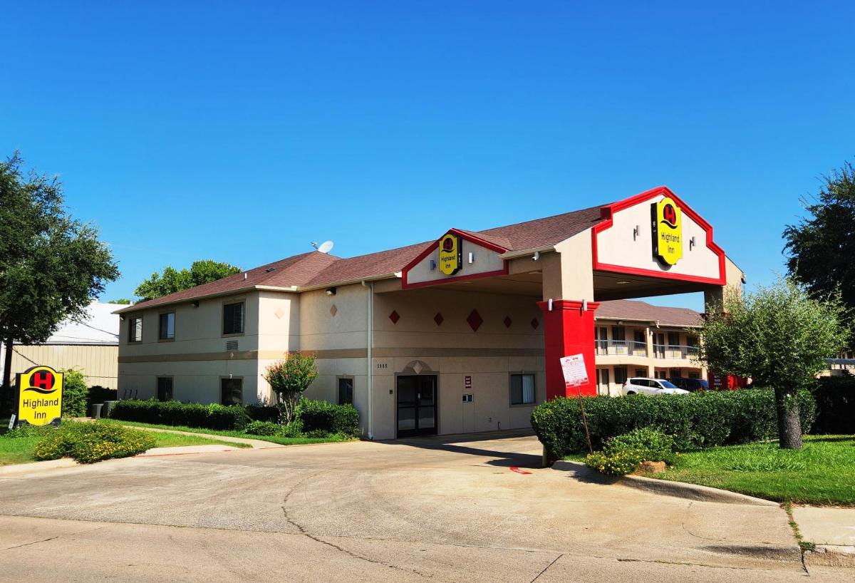 Super 8 by Wyndham Arlington East - main image