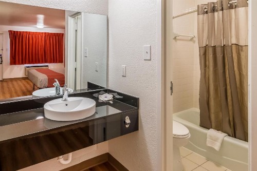 Motel 6-Arlington TX - UTA - image 42