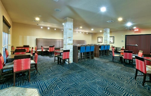 Comfort Suites Arlington - Entertainment District - image 11