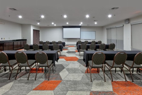 Comfort Suites Arlington - Entertainment District - image 16