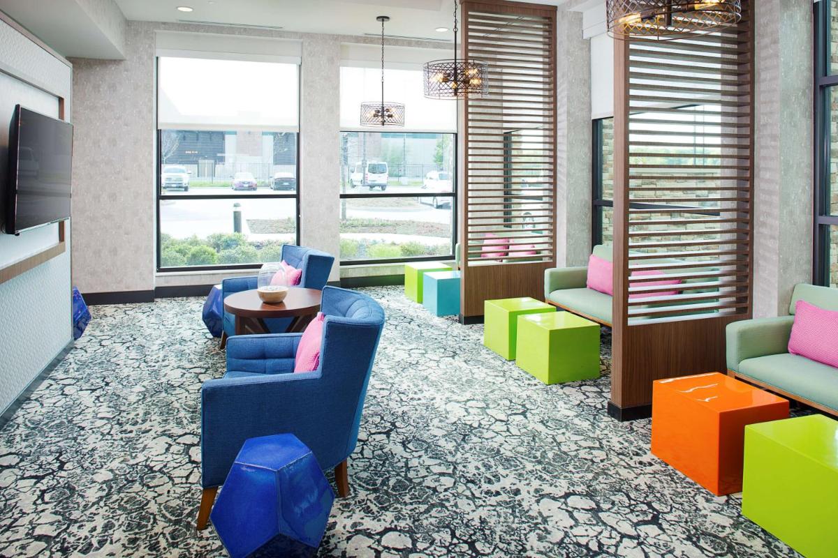 Hilton Garden Inn Dallas/Arlington South - image 2