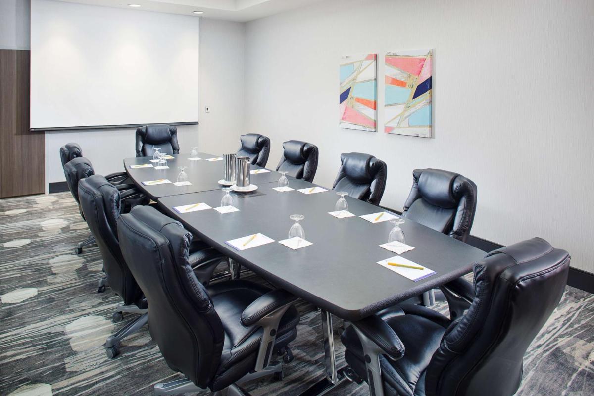 Hilton Garden Inn Dallas/Arlington South - image 7