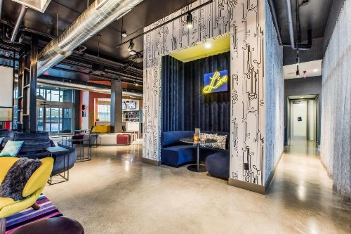 Aloft Dallas Arlington Entertainment District - image 2