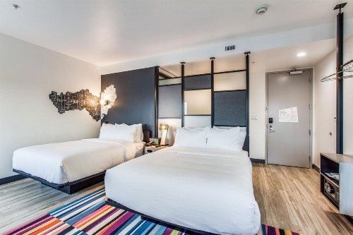 Aloft Dallas Arlington Entertainment District - image 4