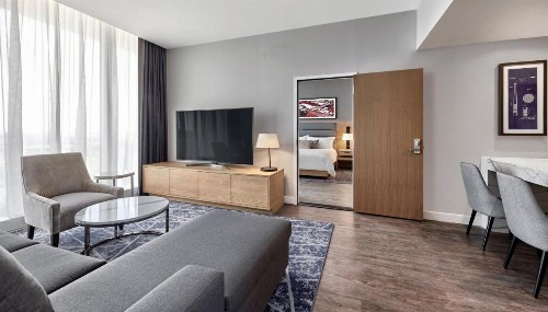 Live! by Loews - Arlington TX - image 6
