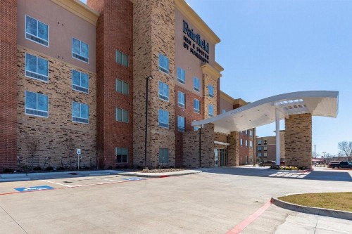 Fairfield Inn & Suites Dallas Arlington South - image 7