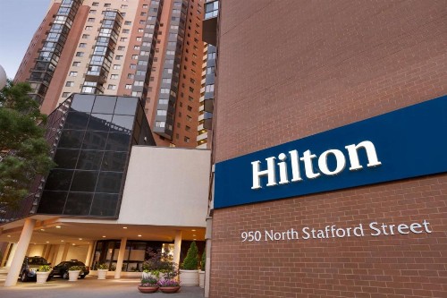 Hilton Arlington - image 1