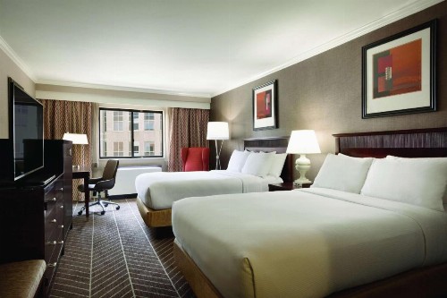 Hilton Arlington - image 14