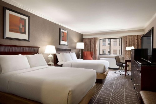 Hilton Arlington - image 22