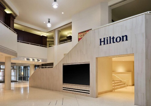 Hilton Arlington - image 3