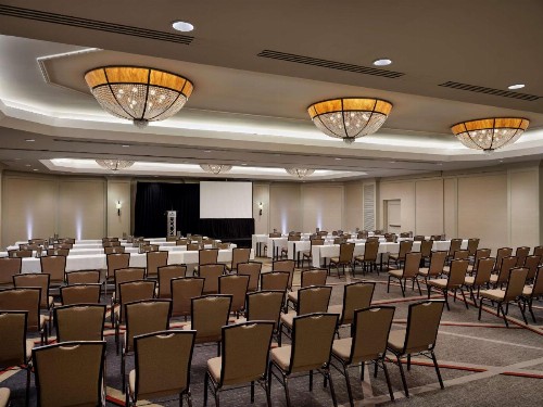 Hilton Arlington - image 29