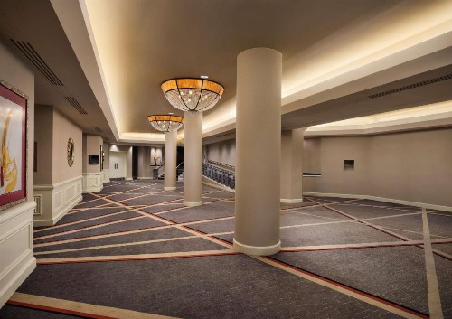 Hilton Arlington - image 32