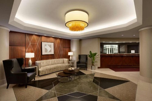 Hilton Arlington - image 7