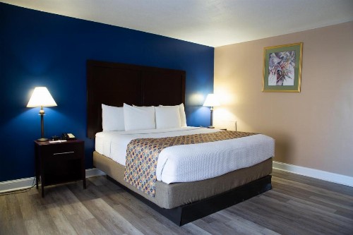 Hotel Pentagon - image 2