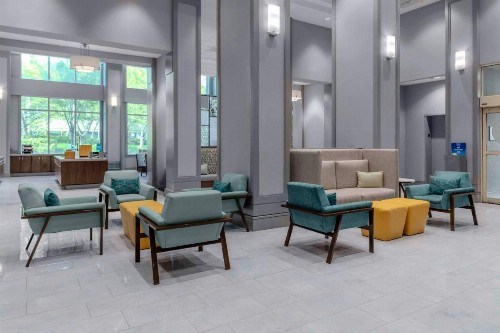 Hampton Inn & Suites Reagan National Airport - Crystal City - image 14