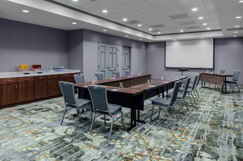 Hampton Inn & Suites Reagan National Airport - Crystal City - image 19