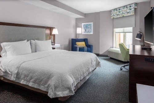 Hampton Inn & Suites Reagan National Airport - Crystal City - image 23