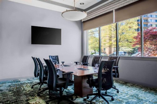 Hampton Inn & Suites Reagan National Airport - Crystal City - image 30
