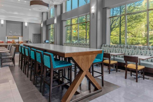 Hampton Inn & Suites Reagan National Airport - Crystal City - image 43