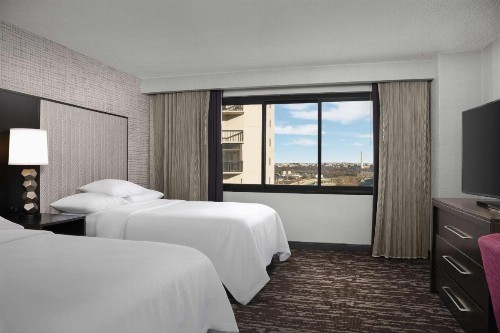 Embassy Suites Crystal City - National Airport - image 28