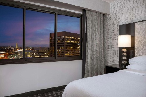 Embassy Suites Crystal City - National Airport - image 32