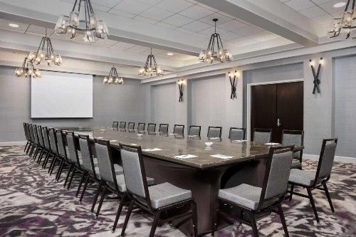 Embassy Suites Crystal City - National Airport - image 45