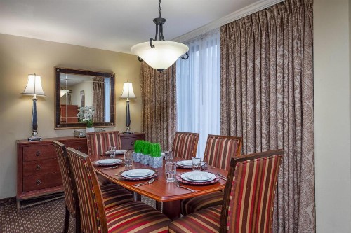 Clarion Collection Hotel Arlington Court Suites - image 50