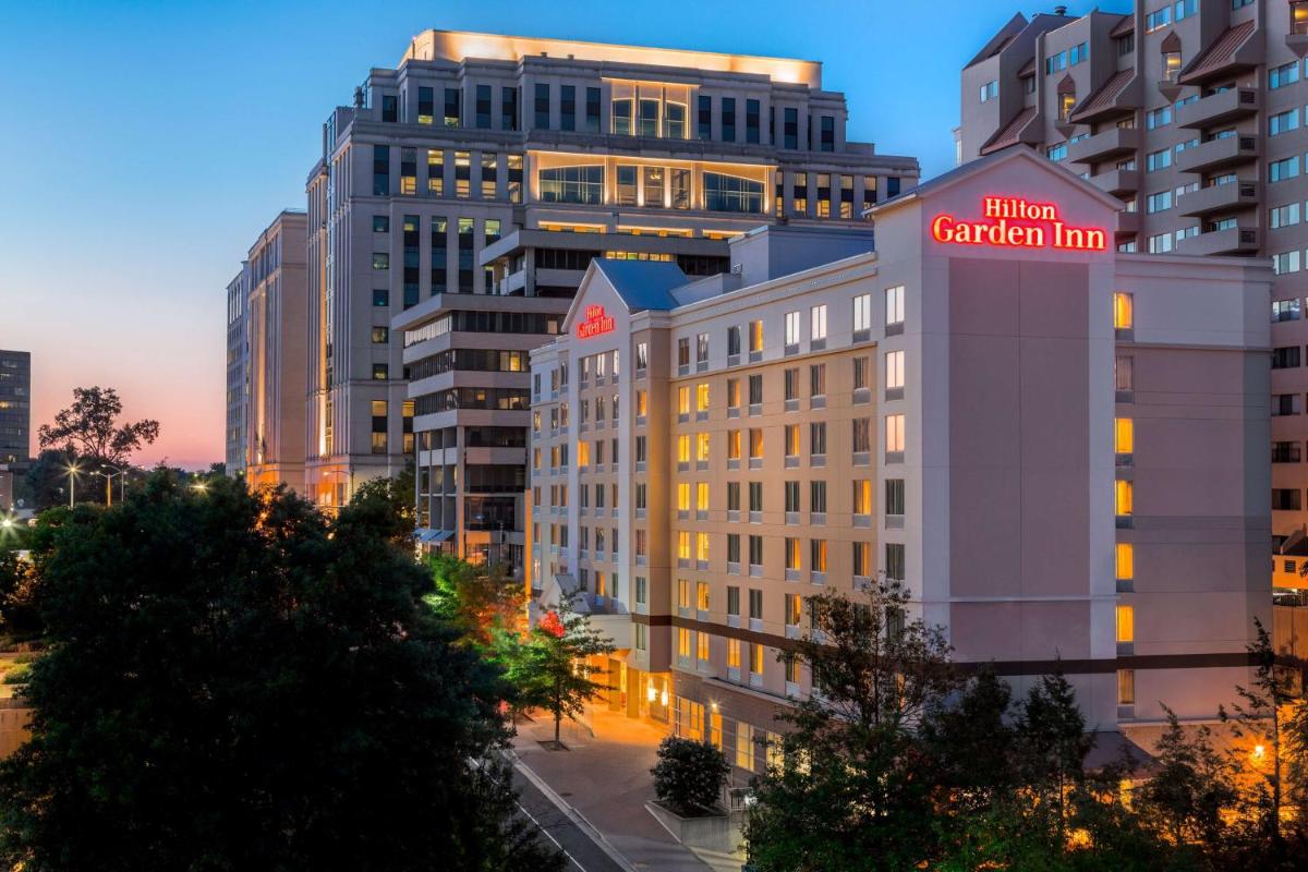 Hilton Garden Inn Arlington/Courthouse Plaza - main image