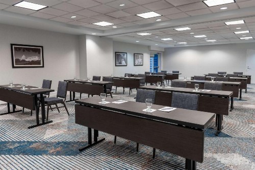 Hilton Garden Inn Arlington/Courthouse Plaza - image 28