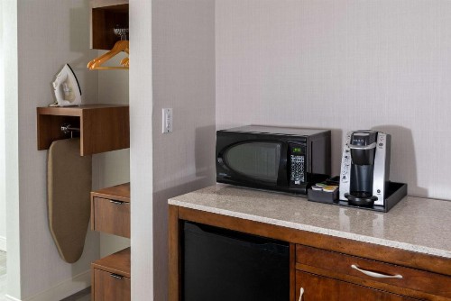Hilton Garden Inn Arlington/Courthouse Plaza - image 30