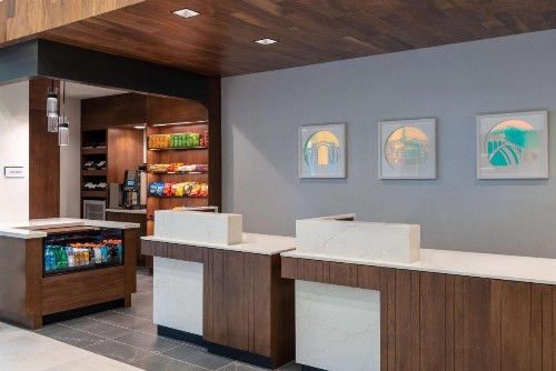 Hilton Garden Inn Arlington/Courthouse Plaza - image 8