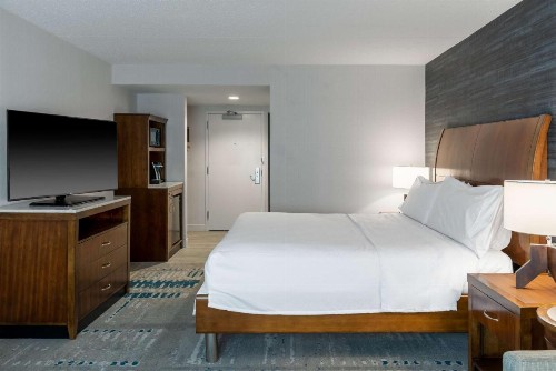 Hilton Garden Inn Arlington/Courthouse Plaza - image 9