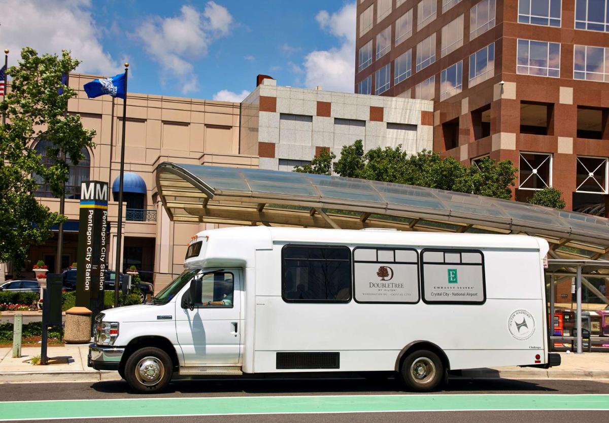 DoubleTree by Hilton Washington DC – Crystal City - image 2