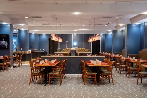 DoubleTree by Hilton Washington DC – Crystal City - image 9