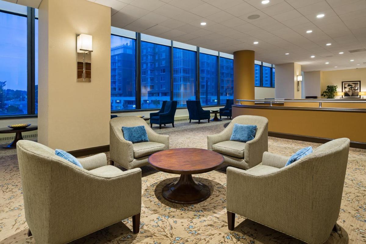 The Westin Crystal City Reagan National Airport - image 2