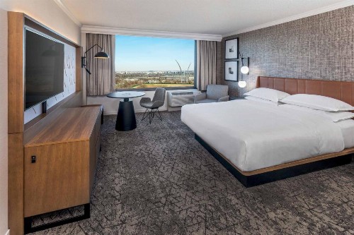 Sheraton Pentagon City - image 15