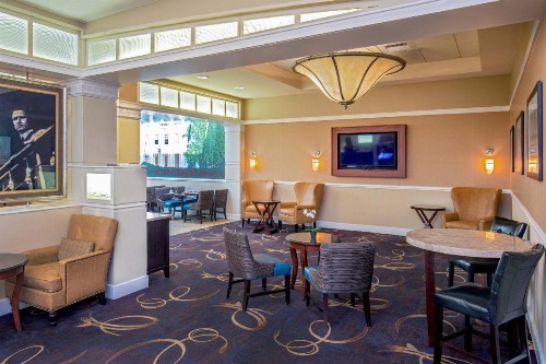 Sheraton Pentagon City - image 2
